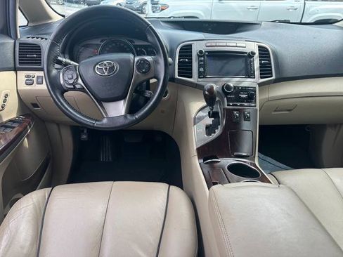 Used 2014 Toyota Venza XLE image 5