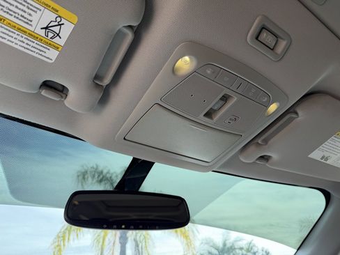 Used 2017 Nissan Pathfinder Platinum w/ Midnight Edition Package image 18