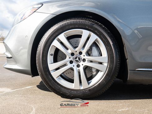Used 2019 Mercedes-Benz S 560 4MATIC Sedan w/ Premium Package image 9