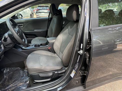 Used 2025 Kia K4 LXS image 34