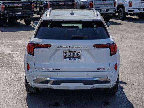 Used 2026 GMC Terrain Denali AWD/4WD image 34