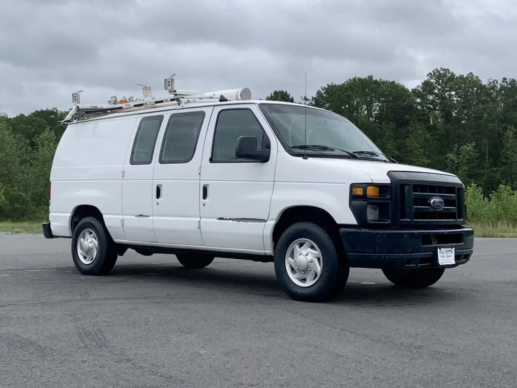Used 2010 Ford E-250 and Econoline 250 RWD image 1