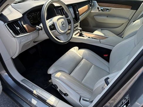 Used 2019 Volvo S90 T6 Inscription w/ Advanced Package image 8