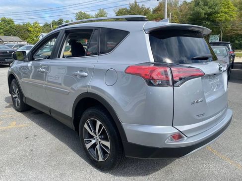 Used 2018 Toyota RAV4 XLE image 8