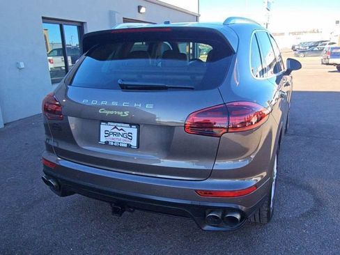 Used 2016 Porsche Cayenne S image 7