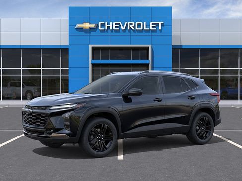 New 2026 Chevrolet Trax ACTIV w/ Driver Confidence Package FWD image 2