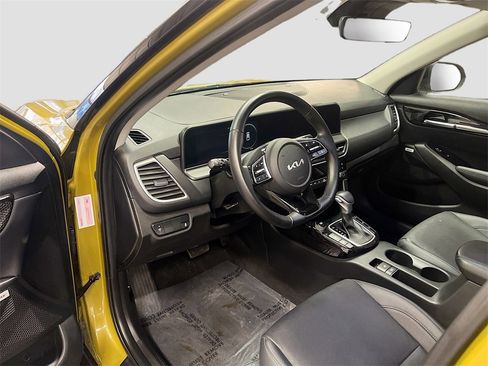 Used 2024 Kia Seltos SX image 9