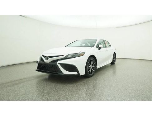 Used 2023 Toyota Camry SE FWD image 38