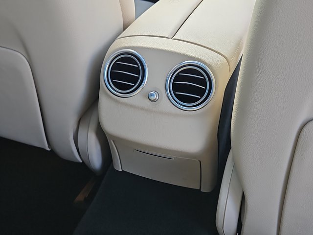 Used 2018 Mercedes-Benz E 300 image 18