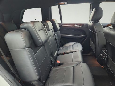 Used 2019 Mercedes-Benz GLS 450 4MATIC image 32