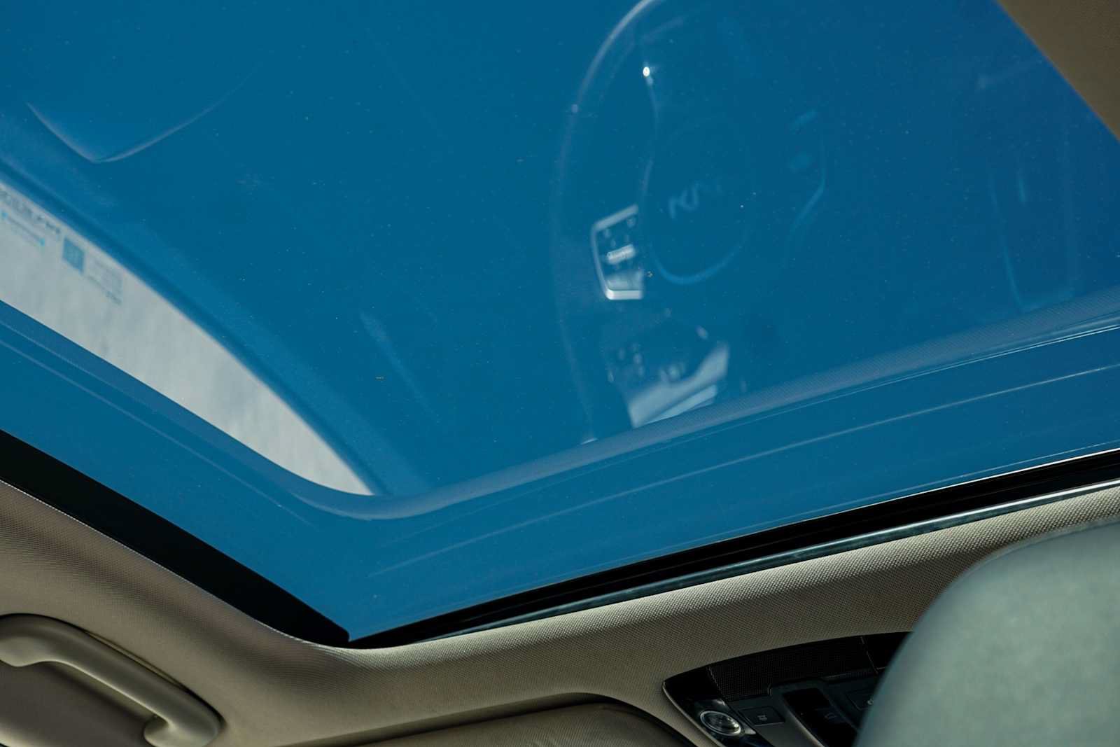 Used 2022 Kia Sorento S w/ Panoramic Sunroof Package FWD image 27