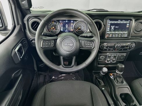 Used 2023 Jeep Gladiator Sport AWD/4WD image 21