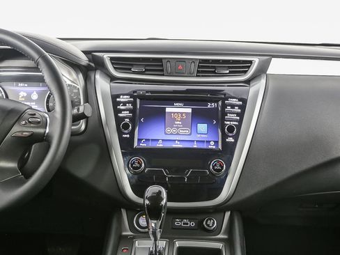 Used 2023 Nissan Murano SV image 12