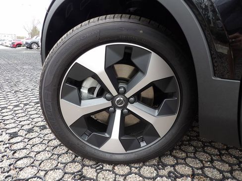 New 2026 Volvo XC40 B5 Plus w/ Protection Package Premier image 30