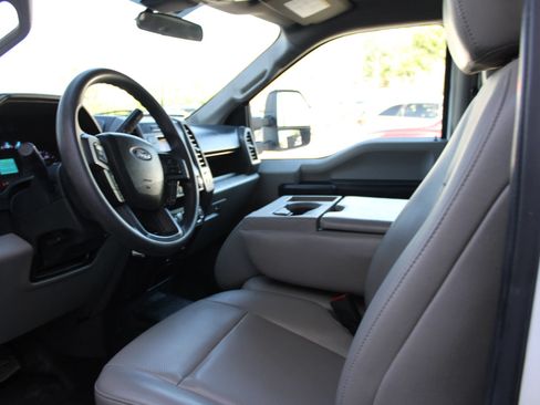 Used 2022 Ford F250 XL w/ FX4 Off-Road Package AWD/4WD image 12