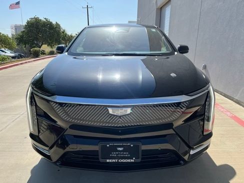 Certified 2025 Cadillac Optiq Luxury 1 AWD/4WD image 3