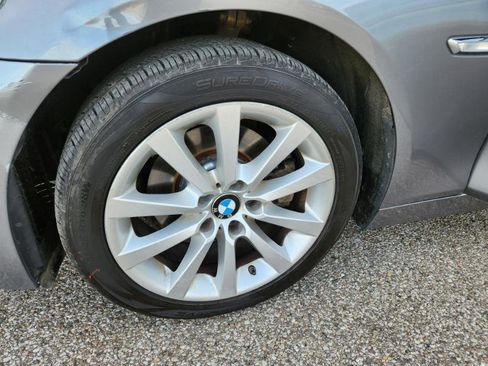 Used 2011 BMW 528i Sedan image 39