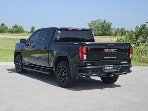 Used 2024 GMC Sierra 1500 Elevation w/ X31 Off-Road Package AWD/4WD image 5
