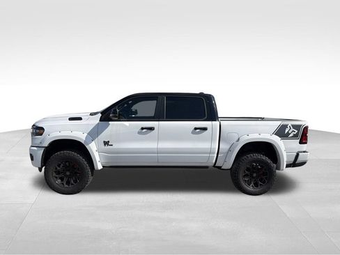Used 2025 RAM 1500 Big Horn AWD/4WD image 4