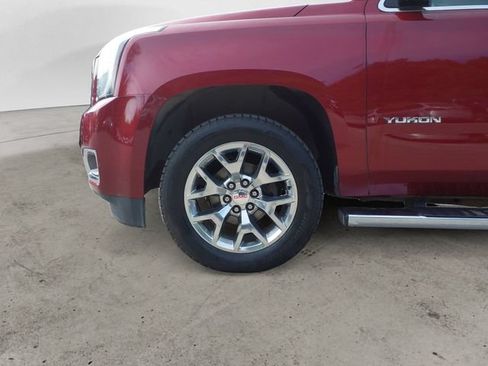 Used 2017 GMC Yukon SLT w/ Open Road Package AWD/4WD image 9