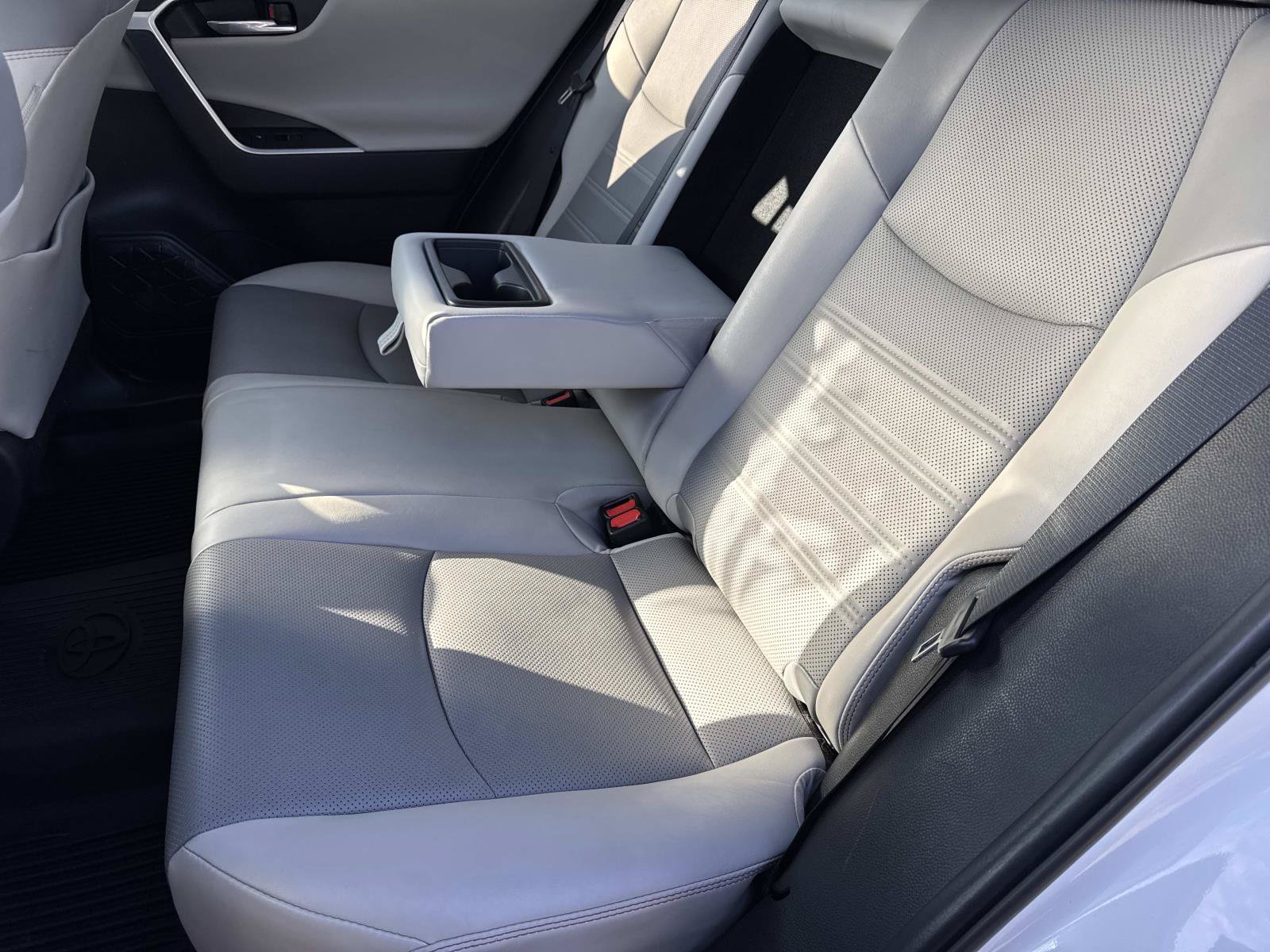 Used 2019 Toyota RAV4 Limited w/ Advanced Technology Package AWD/4WD image 22