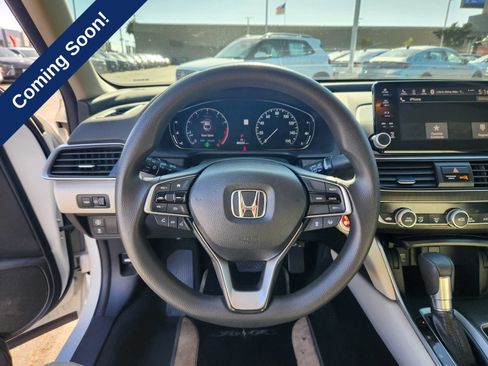 Used 2018 Honda Accord EX image 14