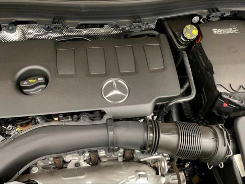 Certified 2023 Mercedes-Benz GLA 250 image 31