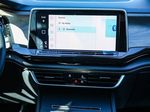 New 2026 Volkswagen Atlas SE image 22