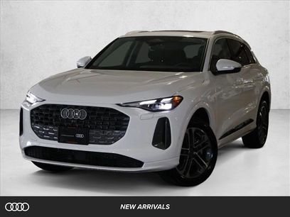 Used 2025 Audi Q5 Premium w/ Convenience Package