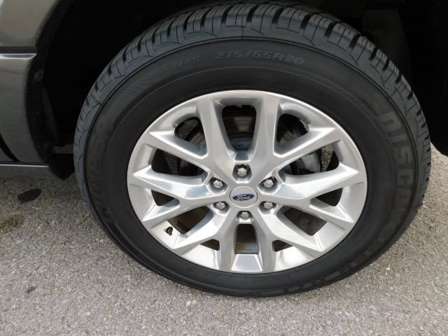 Used 2017 Ford Expedition Limited w/ Equipment Group 301A AWD/4WD image 29