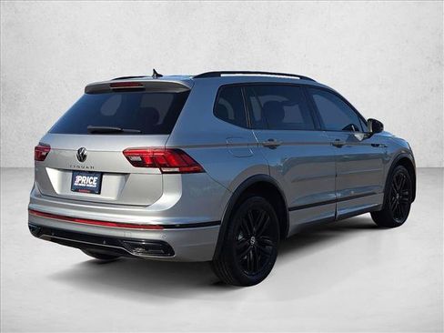 Used 2022 Volkswagen Tiguan SE R-Line FWD image 5