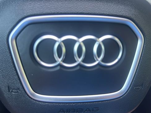 Used 2022 Audi Q3 2.0T Premium Plus AWD/4WD image 35