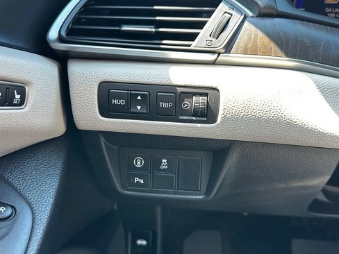Used 2018 Honda Accord Touring image 32