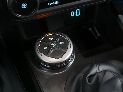 Used 2024 Ford Bronco Black Diamond image 19