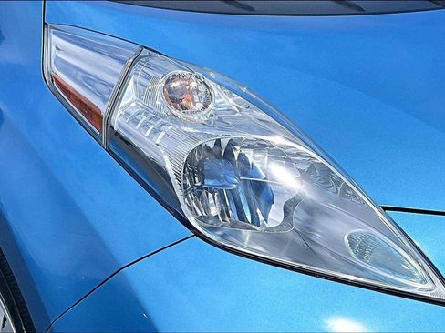 Used 2013 Nissan Leaf S w/ Charger Pkg FWD image 28