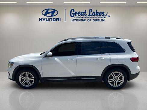 Used 2021 Mercedes-Benz GLB 250 4MATIC image 2