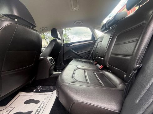 Used 2015 Volkswagen Passat 1.8T SE image 24