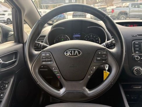 Used 2015 Kia Forte EX image 29
