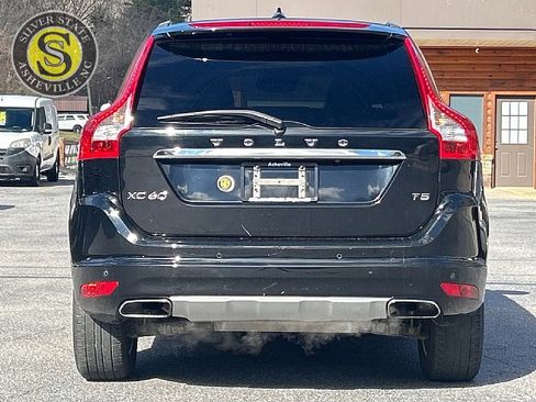Used 2015 Volvo XC60 T5 Platinum w/ Climate Package image 5