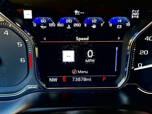 Used 2021 GMC Yukon XL Denali w/ Denali Premium Package AWD/4WD image 18