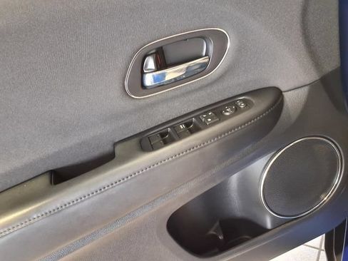 Used 2020 Honda HR-V EX image 17