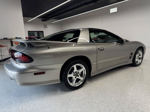 Used 2000 Pontiac Firebird Formula RWD image 17