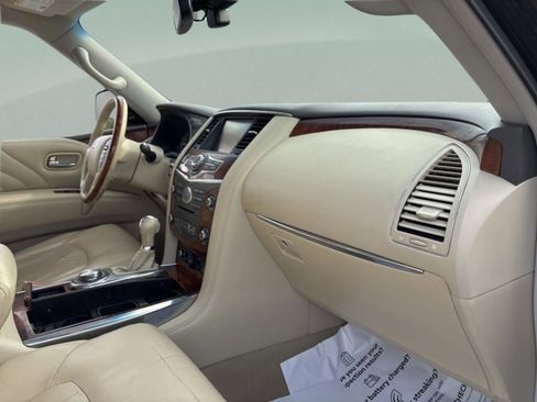 Used 2016 INFINITI QX80 4WD w/ Deluxe Technology Package image 32