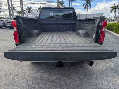 Used 2022 Chevrolet Silverado 2500 LTZ w/ LTZ Convenience Package image 14