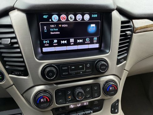 Used 2017 GMC Yukon Denali w/ Open Road Package image 13