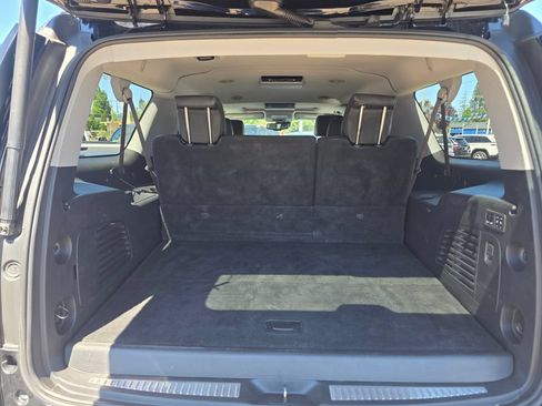 Used 2015 Chevrolet Suburban LTZ AWD/4WD image 23
