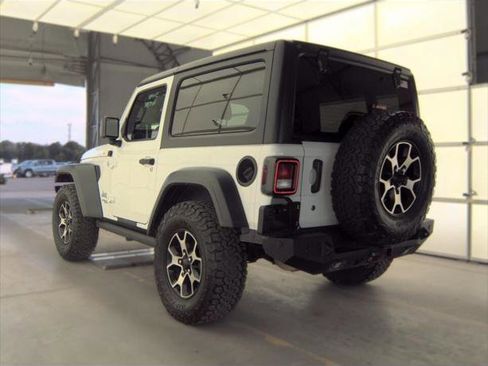 Used 2020 Jeep Wrangler Sport AWD/4WD image 8