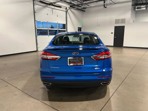 Used 2019 Ford Fusion SE w/ Equipment Group 151A image 4