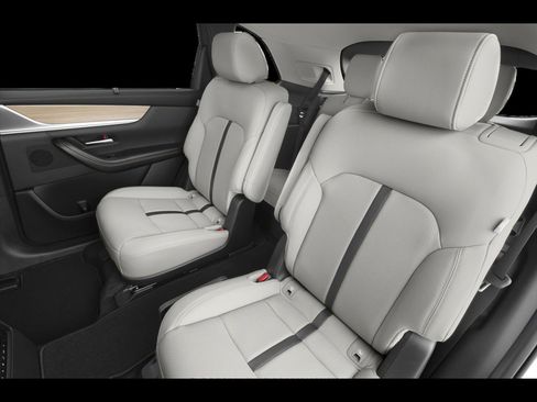 New 2024 MAZDA CX-90 Plug-In Hybrid w/ Premium Pkg image 33