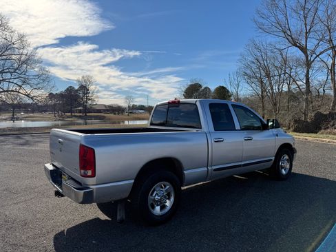 Used 2005 Dodge Ram 2500 Truck SLT w/ Quad Cab Big Horn Value Group image 5